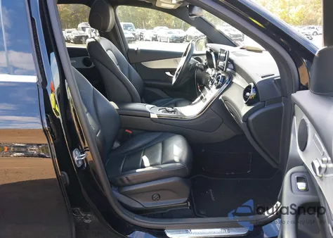 2019 Mercedes-Benz Glc 300 4Matic z USA, uszkodzony, nr VIN WDC0G4KB1KV178713